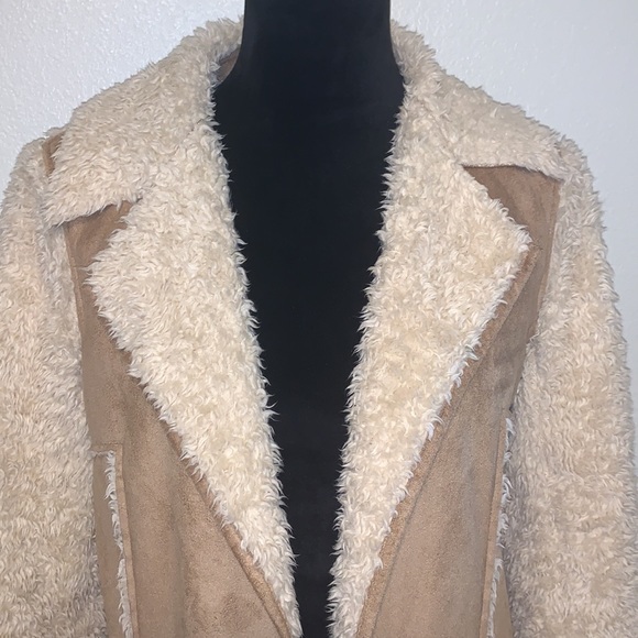 HEI HEI ANTHROPOLOGIE coat with Sherpa! - Picture 2 of 12